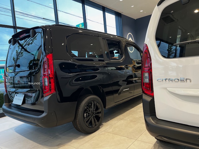 【特別仕様車】BERLINGO Black Edition